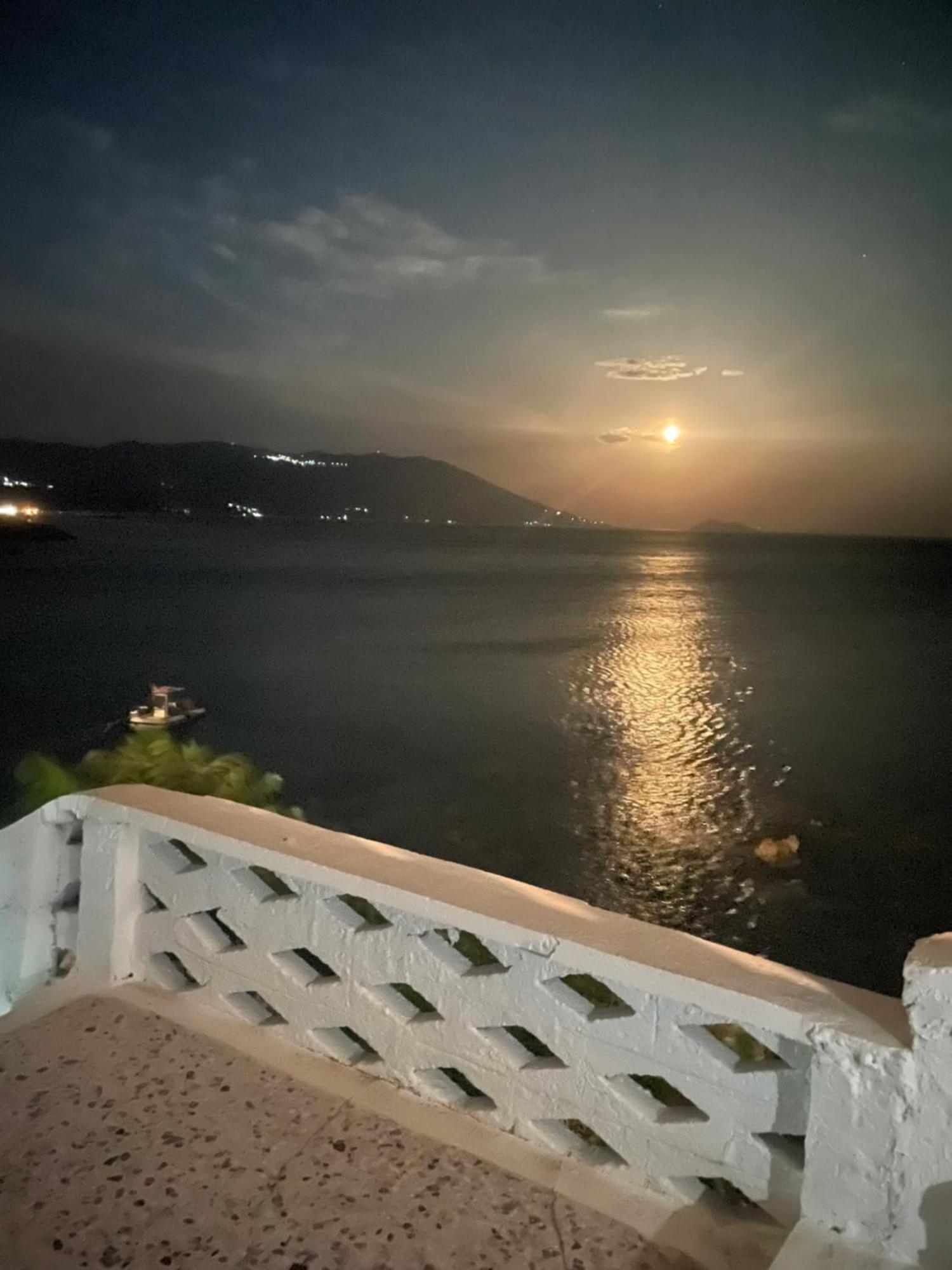 Chrisopetro Rooms Marathókampos Dış mekan fotoğraf