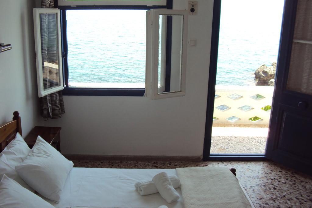 Chrisopetro Rooms Marathókampos Dış mekan fotoğraf